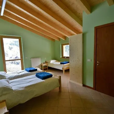 Baita Valle Azzurra Ostello Nasolino